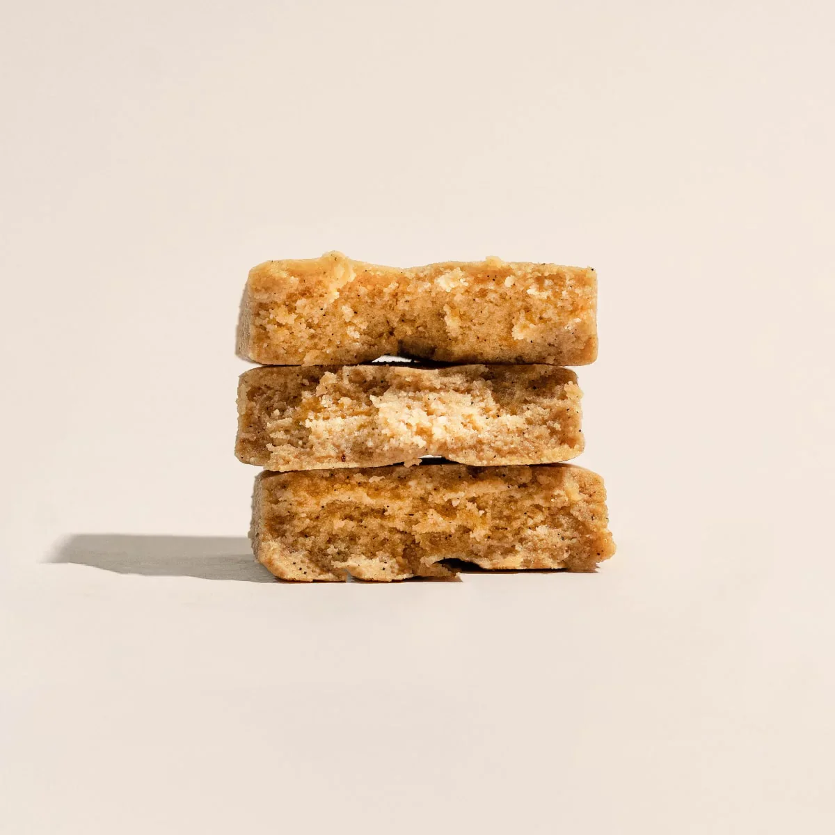 Vanilla Shortbread Collagen Protein Bars - Image 4
