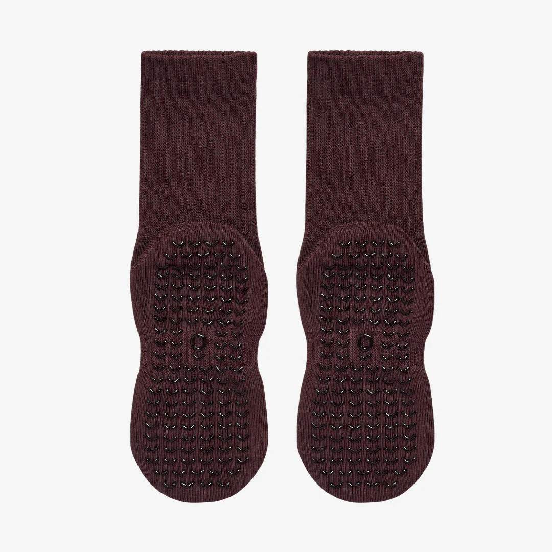 ÔWEAR Essentials Pilates Grip Socks - Magenta - Image 4