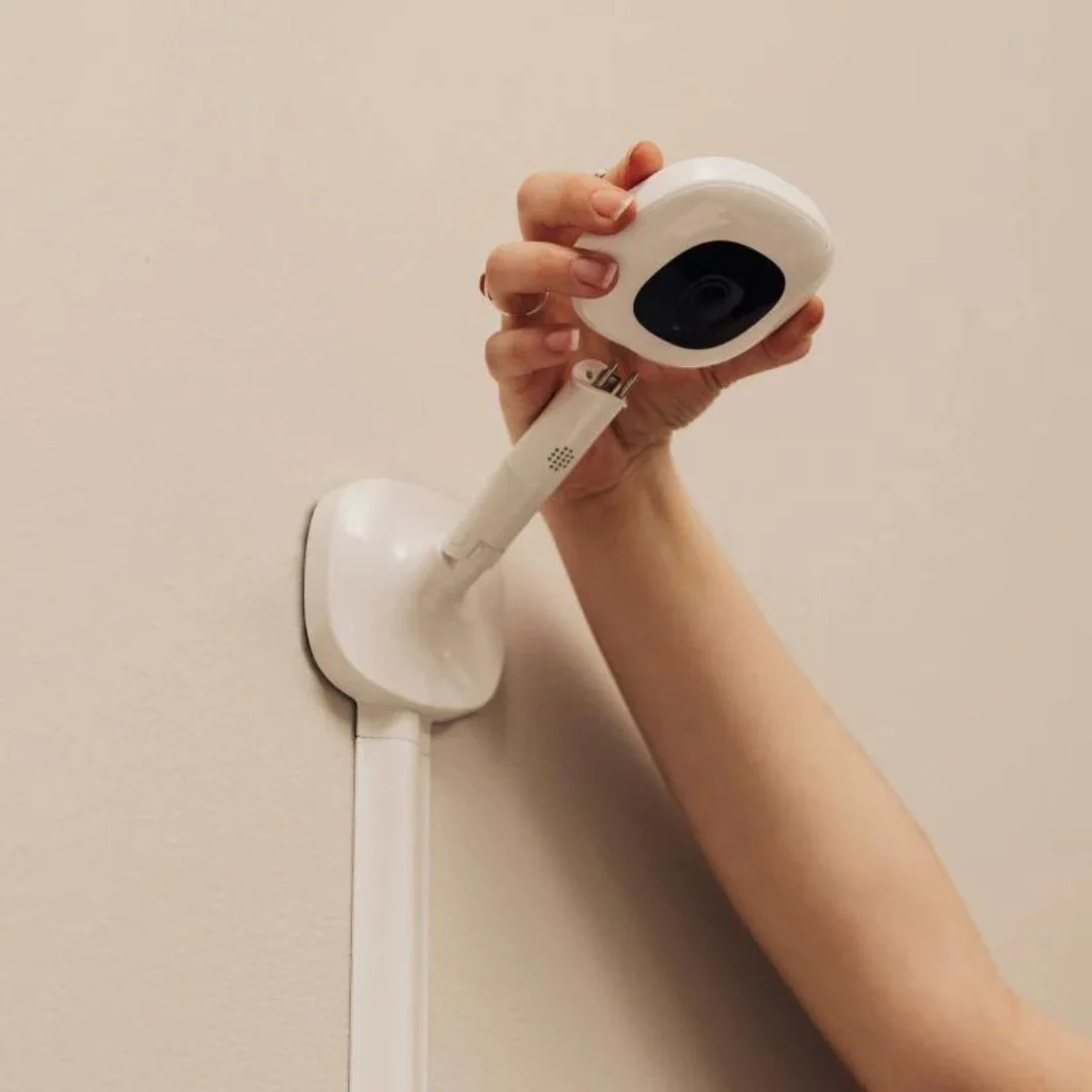 Pro Baby Monitor With Wall Mount - Image 3