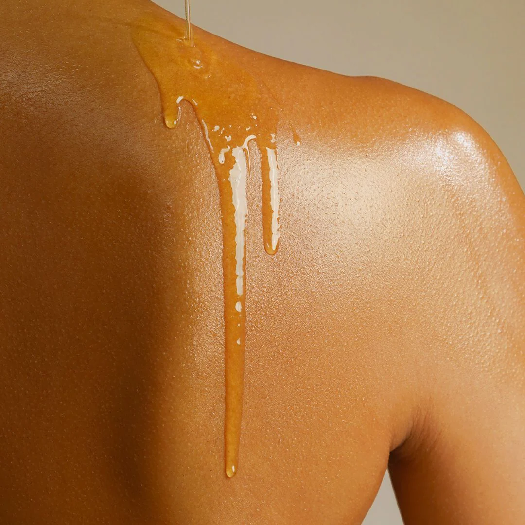 Pure Radiance Body Oil - Image 4